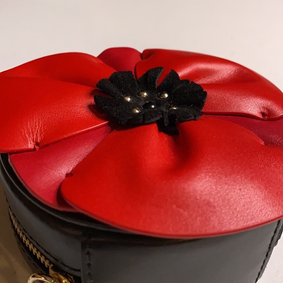Kate Spade Poppy Zippered Coin Purse with Keychain - Picture 5 of 17